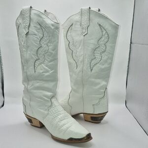 Vintage Dingo White Cowboy Boots With Crocodile And Brass Design Womans Sz 7